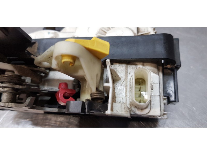 Recambio de cerradura puerta delantera derecha para dodge caliber se referencia OEM IAM 4589416AA   Recambio de cerradura puerta delantera derecha para dodge caliber se referencia OEM IAM 4589416AA