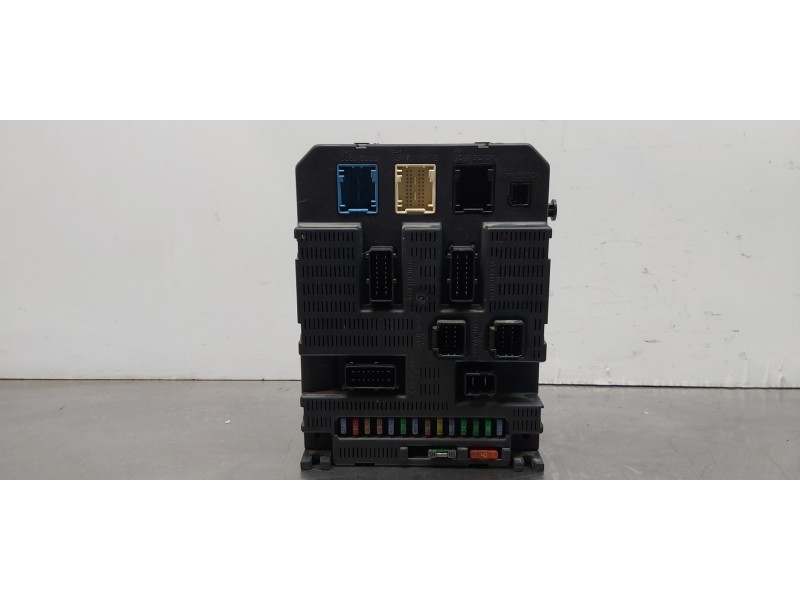 Recambio de caja reles / fusibles para peugeot 207 sw outdoor referencia OEM IAM 9663798480   Recambio de caja reles / fusibles para peugeot 207 sw outdoor referencia OEM IAM 9663798480