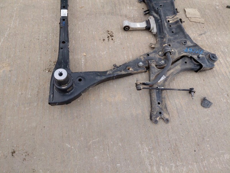 Recambio de puente delantero para kia sportage concept referencia OEM IAM 62405N7050  