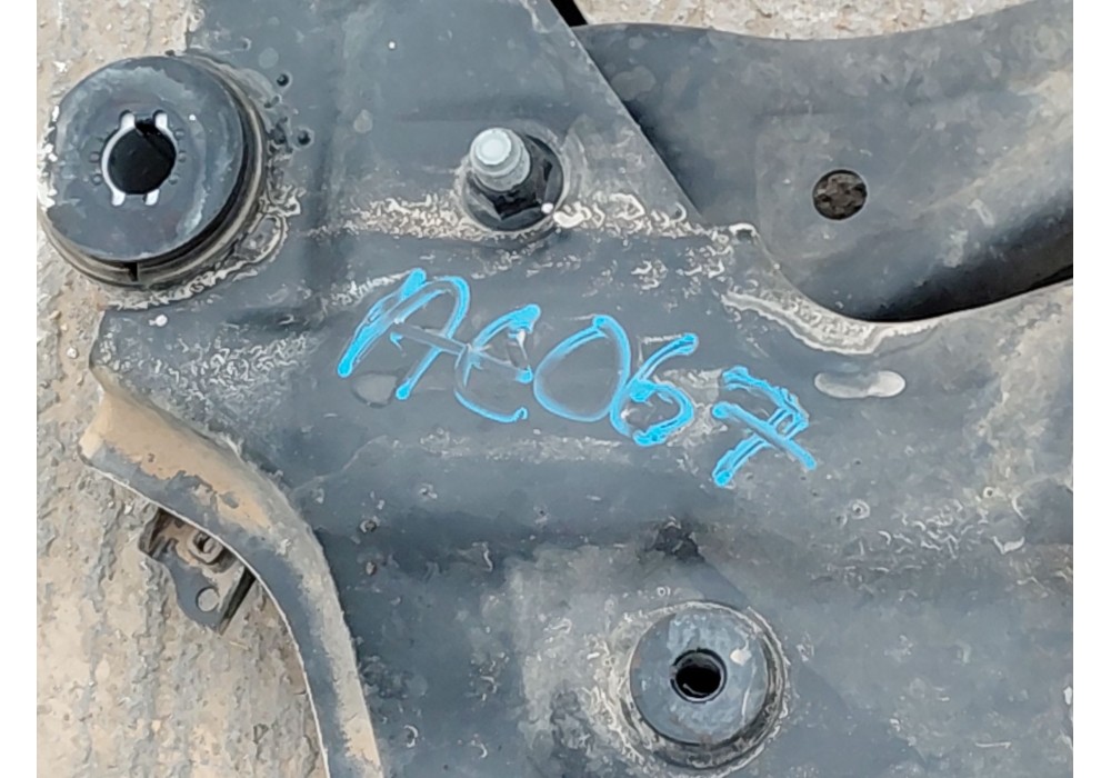 Recambio de puente delantero para kia sportage concept referencia OEM IAM 62405N7050  