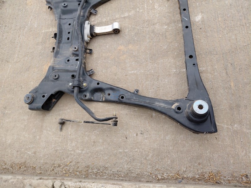 Recambio de puente delantero para hyundai tucson (nx4e, nx4a) 1.6 t-gdi referencia OEM IAM 62405N7050  
