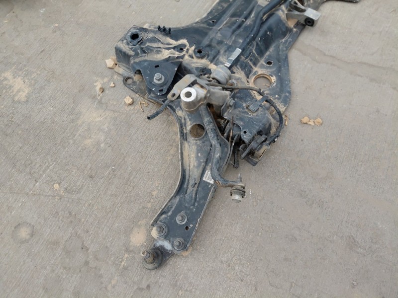Recambio de puente delantero para peugeot 508 active referencia OEM IAM 9808812580  