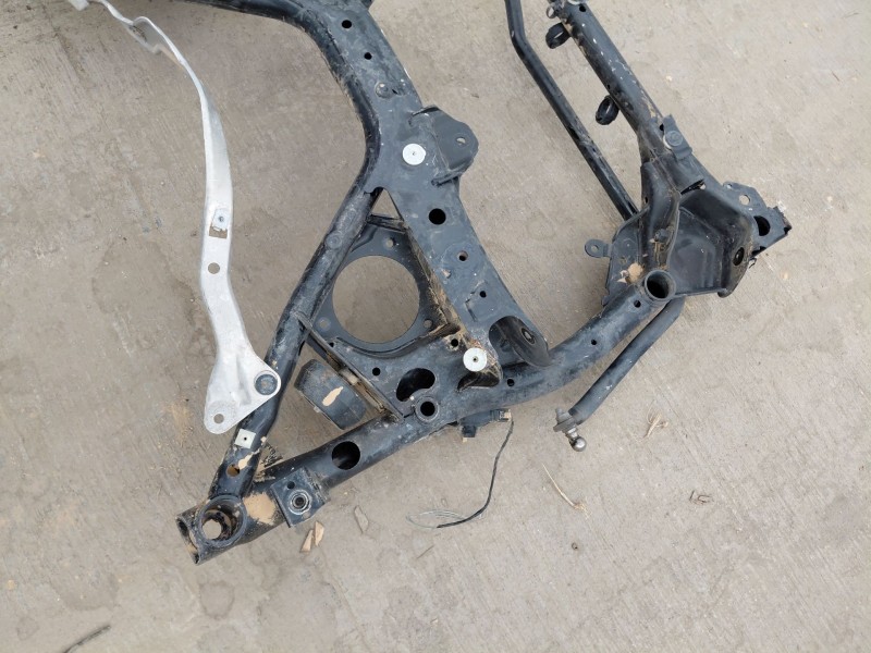 Recambio de puente delantero para bmw serie 4 coupe (f32) 428i referencia OEM IAM 31106872120  