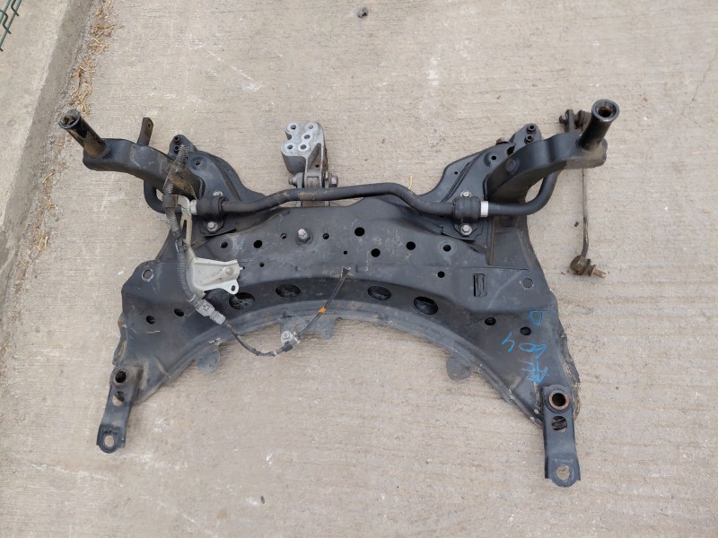 Recambio de puente delantero para lexus ux (_aa1_, _ah1_, _ma1_) 200 (mzaa10) referencia OEM IAM 5120176031  