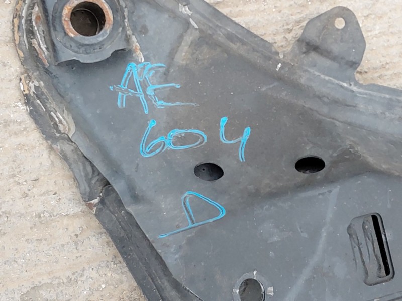Recambio de puente delantero para lexus ux (_aa1_, _ah1_, _ma1_) 200 (mzaa10) referencia OEM IAM 5120176031  