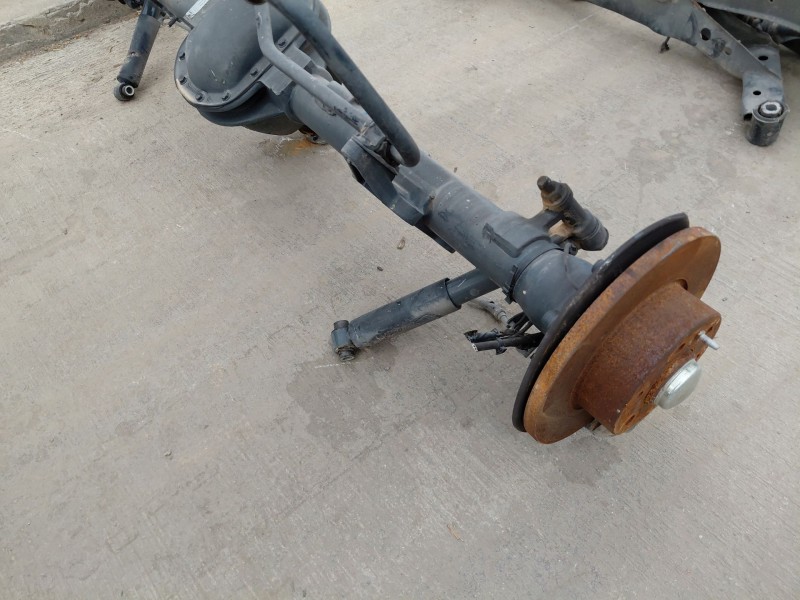 Recambio de puente trasero para iveco daily 35s16 35-160 referencia OEM IAM 5802136252  