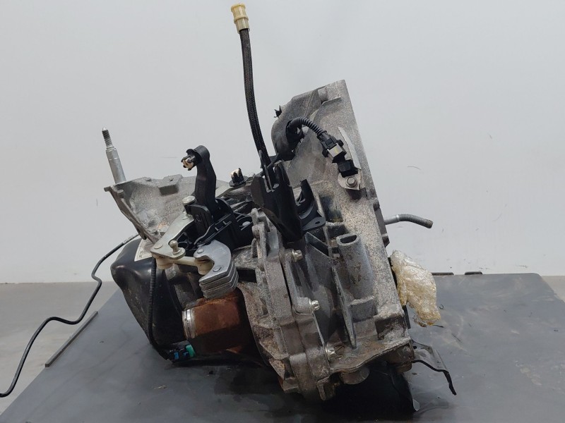 Recambio de caja cambios para renault captur techno referencia OEM IAM JRX  