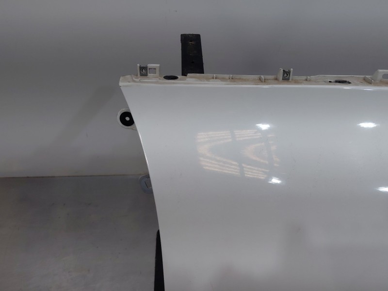 Recambio de aleta delantera derecha para renault scenic iv intens referencia OEM IAM 631009903R  
