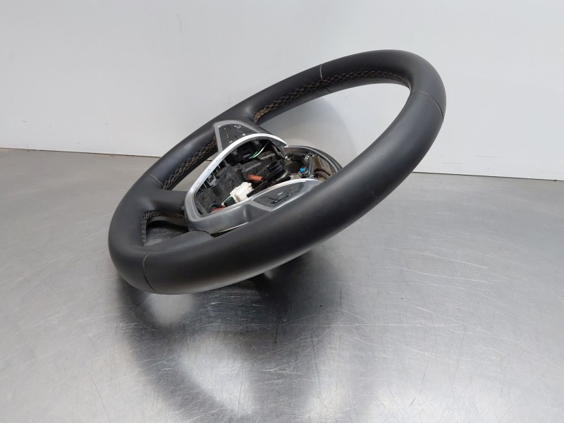 Recambio de volante para dacia duster (hm_) 1.0 lpg (hmmt) referencia OEM IAM 484002676R  