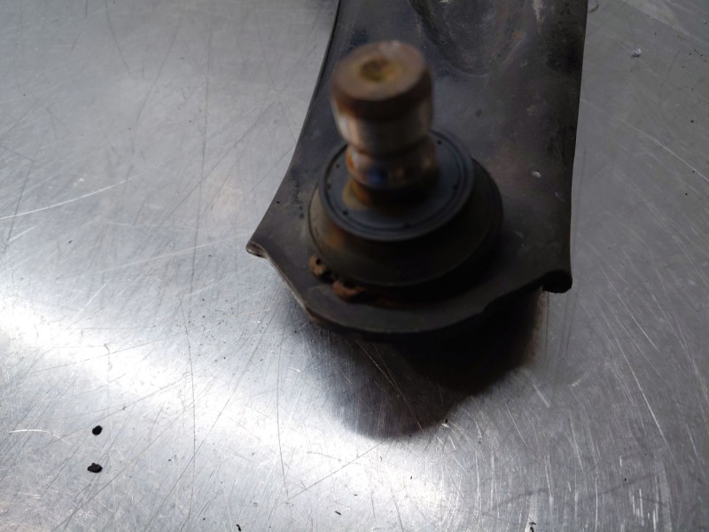 Recambio de brazo suspension inferior delantero derecho para nissan micra v (k14) acenta referencia OEM IAM 545005FA1C  