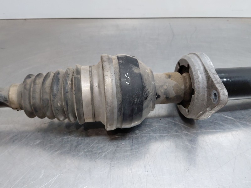 Recambio de transmision delantera derecha para mercedes-benz clase gla (w156) 200 d referencia OEM IAM A2463301501  