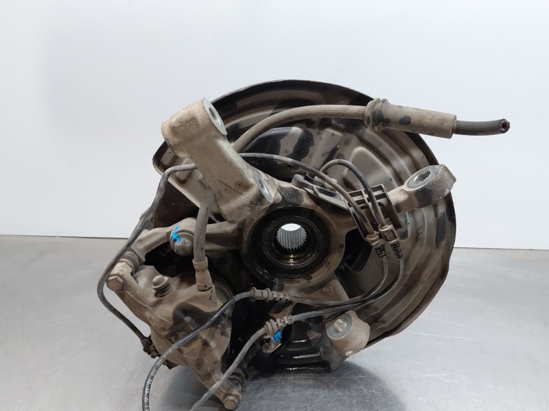 Recambio de mangueta delantera derecha para mercedes-benz clase gla (w156) 200 d referencia OEM IAM A2463320200  