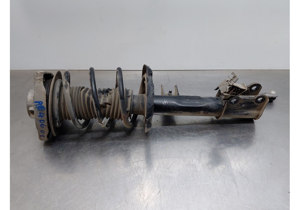 Recambio de amortiguador delantero izquierdo para mercedes-benz clase gla (w156) 200 d referencia OEM IAM A1563231900  