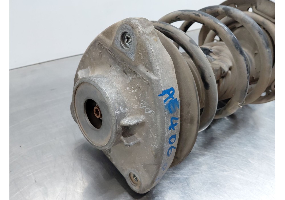 Recambio de amortiguador delantero izquierdo para mercedes-benz clase gla (w156) 200 d referencia OEM IAM A1563231900  