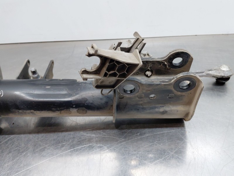 Recambio de amortiguador delantero izquierdo para mercedes-benz clase gla (w156) 200 d referencia OEM IAM A1563231900  