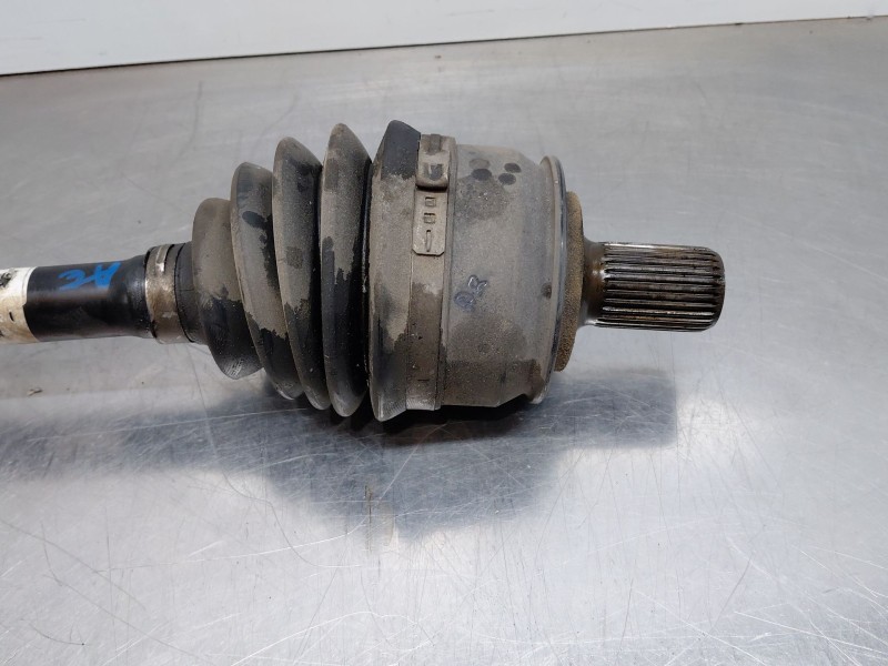 Recambio de transmision delantera izquierda para mercedes-benz clase gla (w156) 200 d referencia OEM IAM A2463301401  