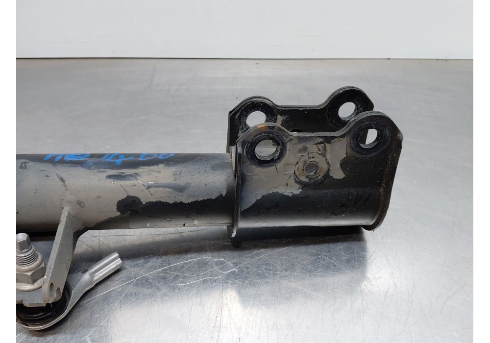 Recambio de amortiguador delantero derecho para mercedes-benz clase gla (w156) 200 d referencia OEM IAM A1563232000  