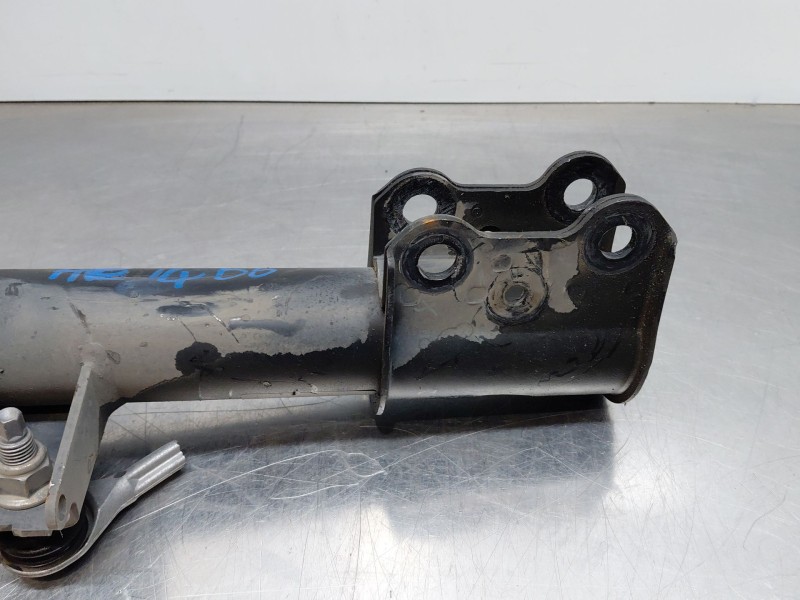 Recambio de amortiguador delantero derecho para mercedes-benz clase gla (w156) 200 d referencia OEM IAM A1563232000  