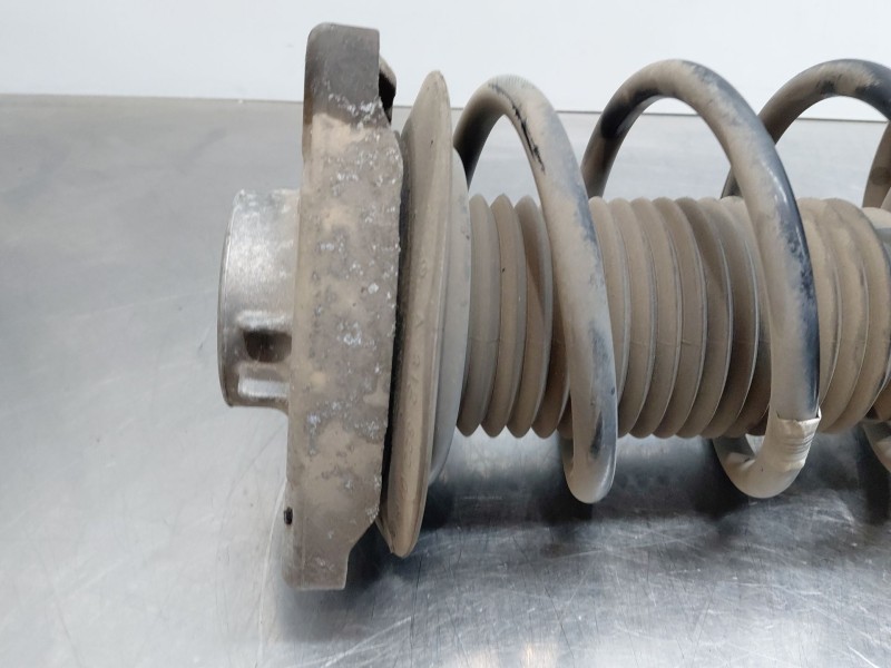Recambio de amortiguador delantero derecho para mercedes-benz clase gla (w156) 200 d referencia OEM IAM A1563232000  