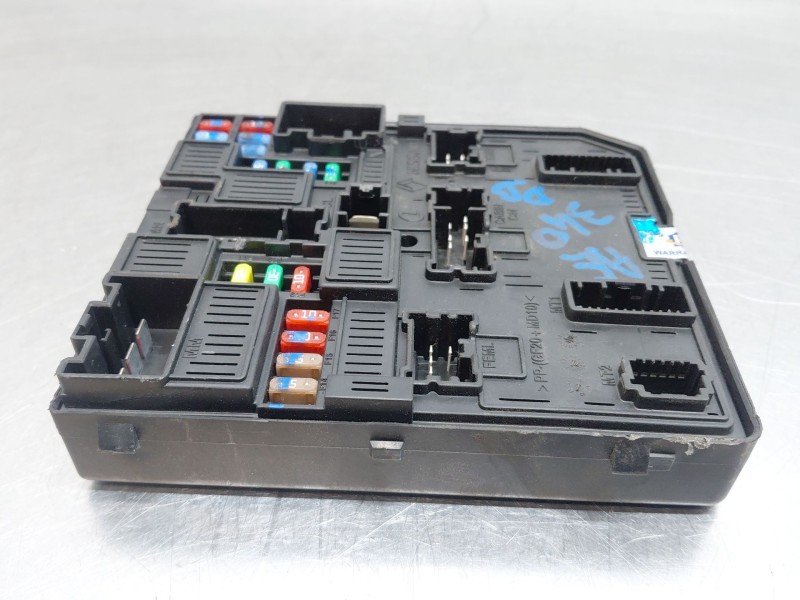 Recambio de caja reles / fusibles para renault scenic iv intens referencia OEM IAM 284B63349R  