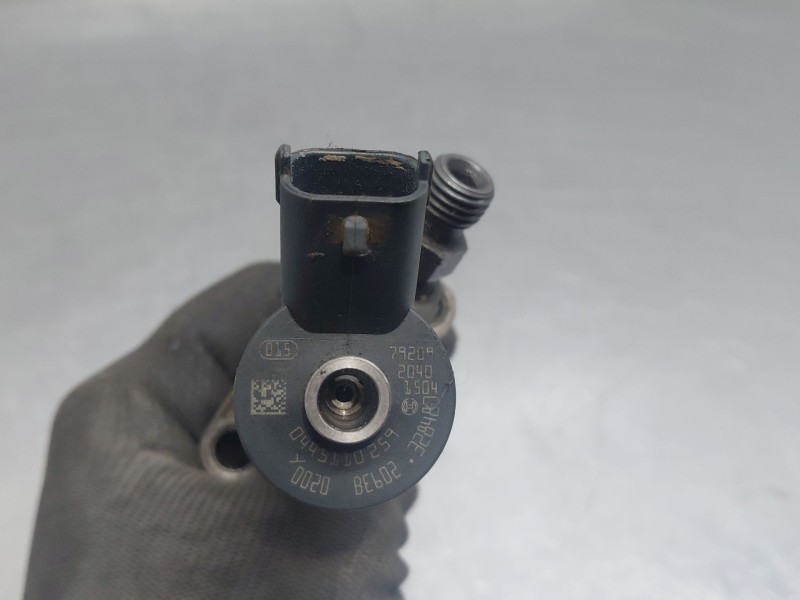 Recambio de inyector para bmw mini (r56) cooper referencia OEM IAM 0445110259  
