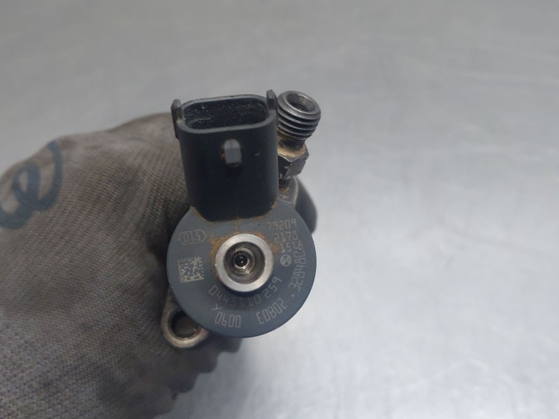 Recambio de inyector para bmw mini (r56) cooper referencia OEM IAM 0445110259  