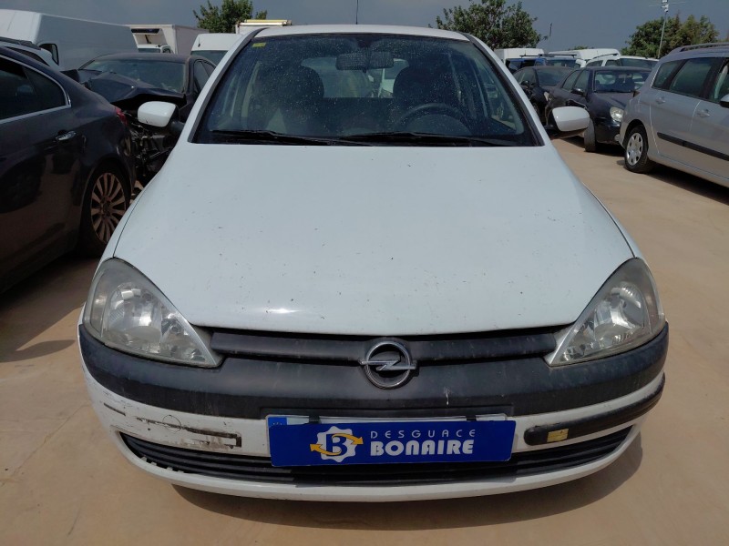 opel corsa c (x01) del año 2001