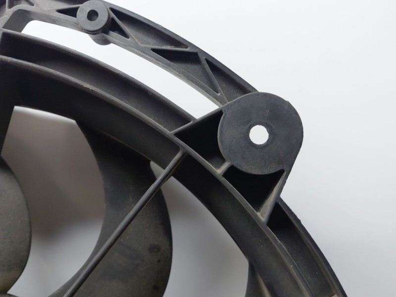 Recambio de electroventilador para audi a6 c6 (4f2) 3.0 tdi quattro referencia OEM IAM 4F0121003AC  