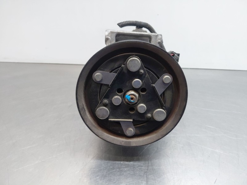 Recambio de compresor aire acondicionado para renault scenic iv intens referencia OEM IAM 926003123R  
