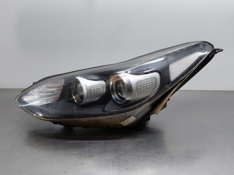 Recambio de faro izquierdo para kia sportage dynamic referencia OEM IAM 92101F1010  