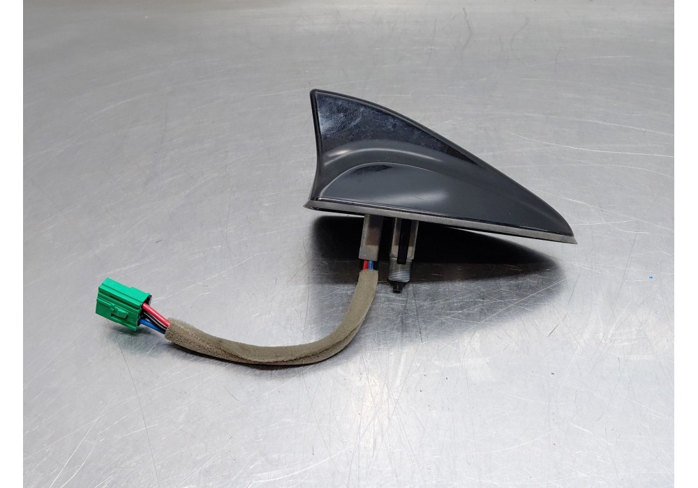 Recambio de antena para kia sportage eco dynamic referencia OEM IAM 96210F1BB0EB  