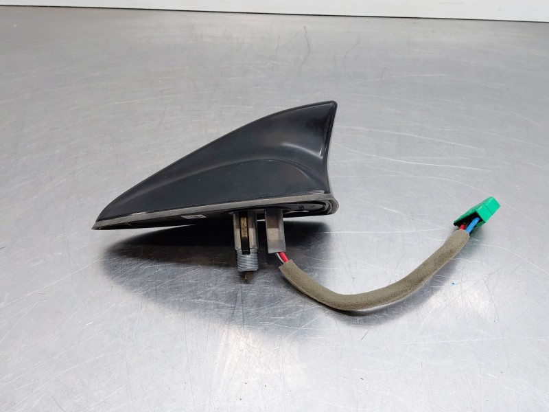Recambio de antena para kia sportage eco dynamic referencia OEM IAM 96210F1BB0EB  