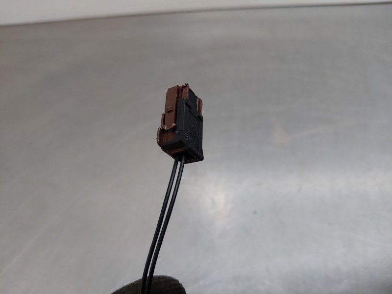 Recambio de retrovisor derecho para citroën c3 pluriel (hb_) 1.4 referencia OEM IAM   