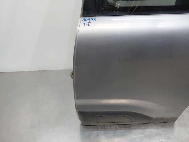 Recambio de puerta trasera izquierda para citroën c4 cactus shine referencia OEM IAM 9821336680  