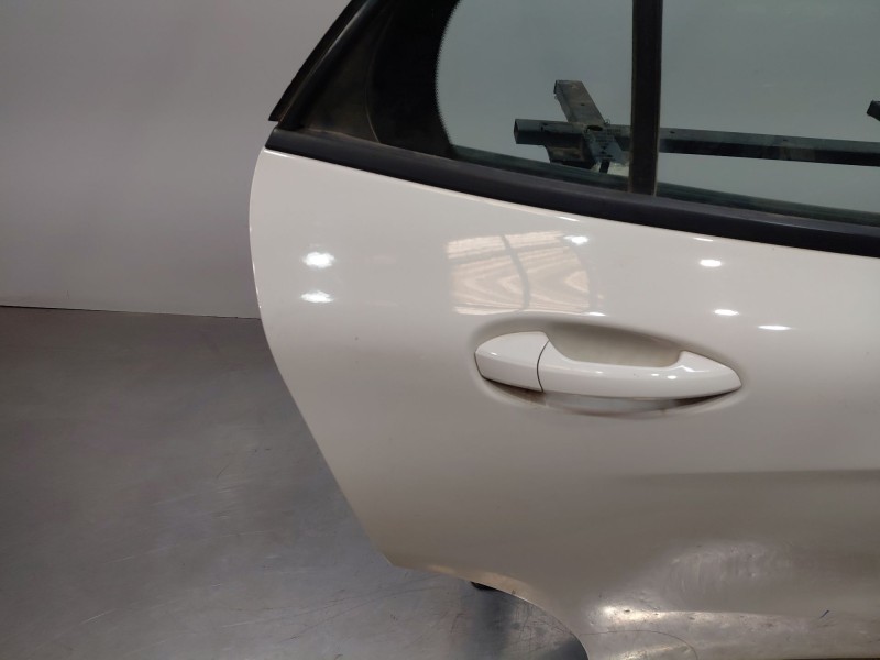 Recambio de puerta trasera derecha para mercedes-benz clase gla (w156) 200 d referencia OEM IAM A1567300205  