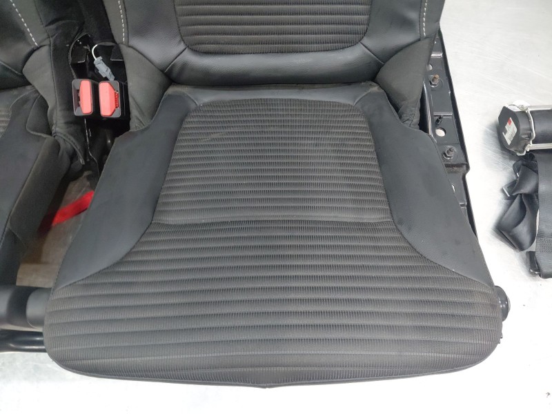 Recambio de asientos tercera fila ( pareja ) para renault scenic iv intens referencia OEM IAM 890017604R  