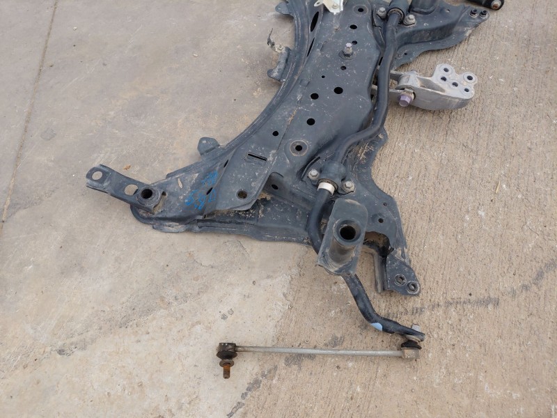 Recambio de puente delantero para lexus ux (za10) essence referencia OEM IAM 5120176031  