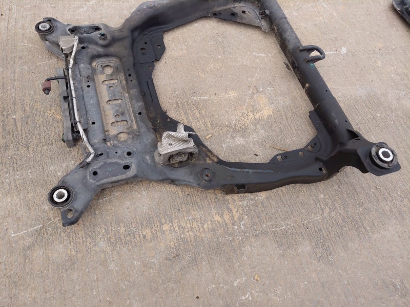Recambio de puente delantero para land rover range rover evoque (l538) 2.0 d 4x4 referencia OEM IAM LR098369  