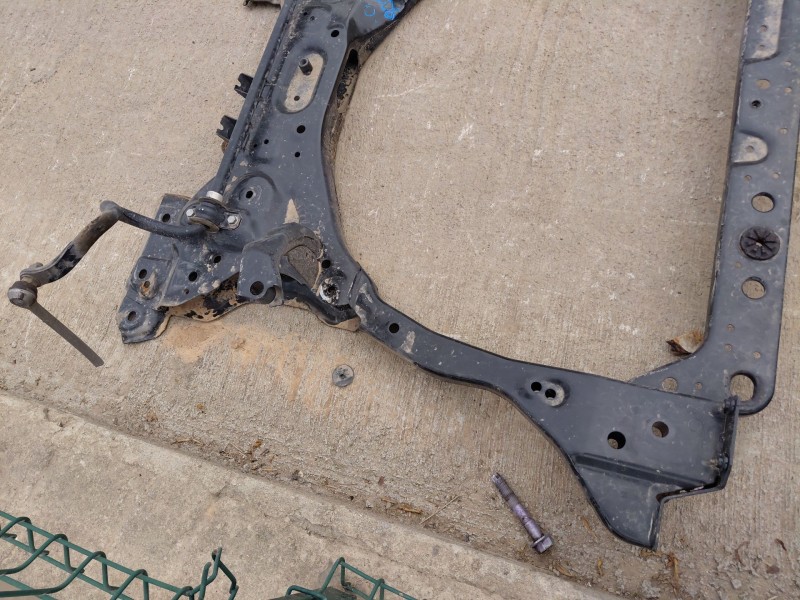 Recambio de puente delantero para nissan micra v (k14) acenta referencia OEM IAM 544015FP1A  