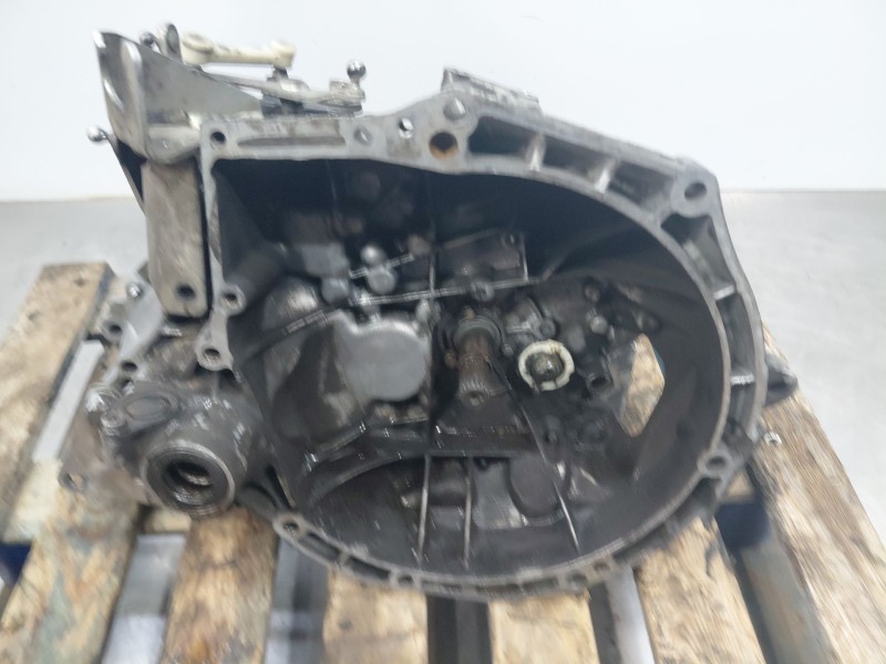Recambio de caja cambios para peugeot bipper básico referencia OEM IAM 20CQ70  