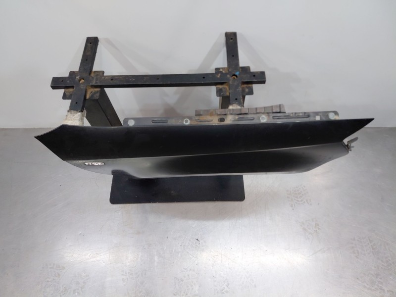 Recambio de aleta delantera derecha para audi a3 sportback (8pa) 1.9 tdi referencia OEM IAM 8P0821106F  