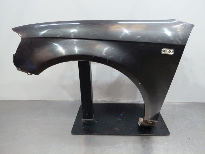 Recambio de aleta delantera izquierda para audi a3 sportback (8pa) 1.9 tdi referencia OEM IAM 8P0821105F  