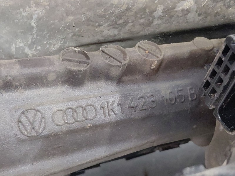 Recambio de cremallera direccion para volkswagen golf v (1k1) 1.6 referencia OEM IAM 1K1423055M 1K1423105B 