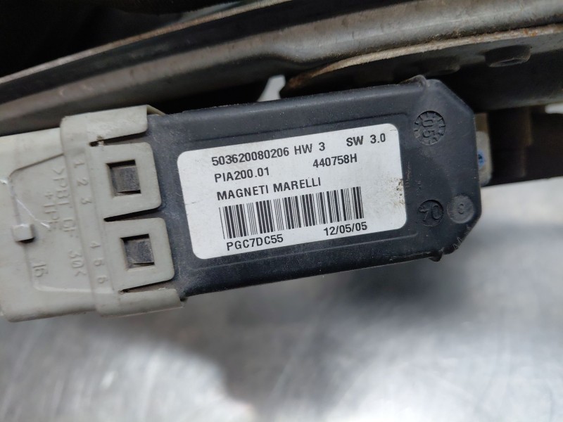 Recambio de elevalunas delantero izquierdo para peugeot 1007 (km_) 1.4 hdi referencia OEM IAM 9221R0  