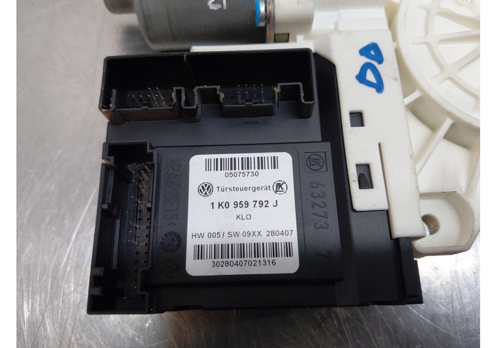 Recambio de motor elevalunas delantero derecho para volkswagen golf v (1k1) 1.6 referencia OEM IAM 1K0959702NZ79 1K0959792J 