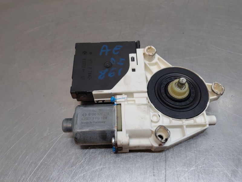 Recambio de motor elevalunas delantero izquierdo para volkswagen golf v (1k1) 1.6 referencia OEM IAM 1K0959701NZ5Z 1K0959793J 