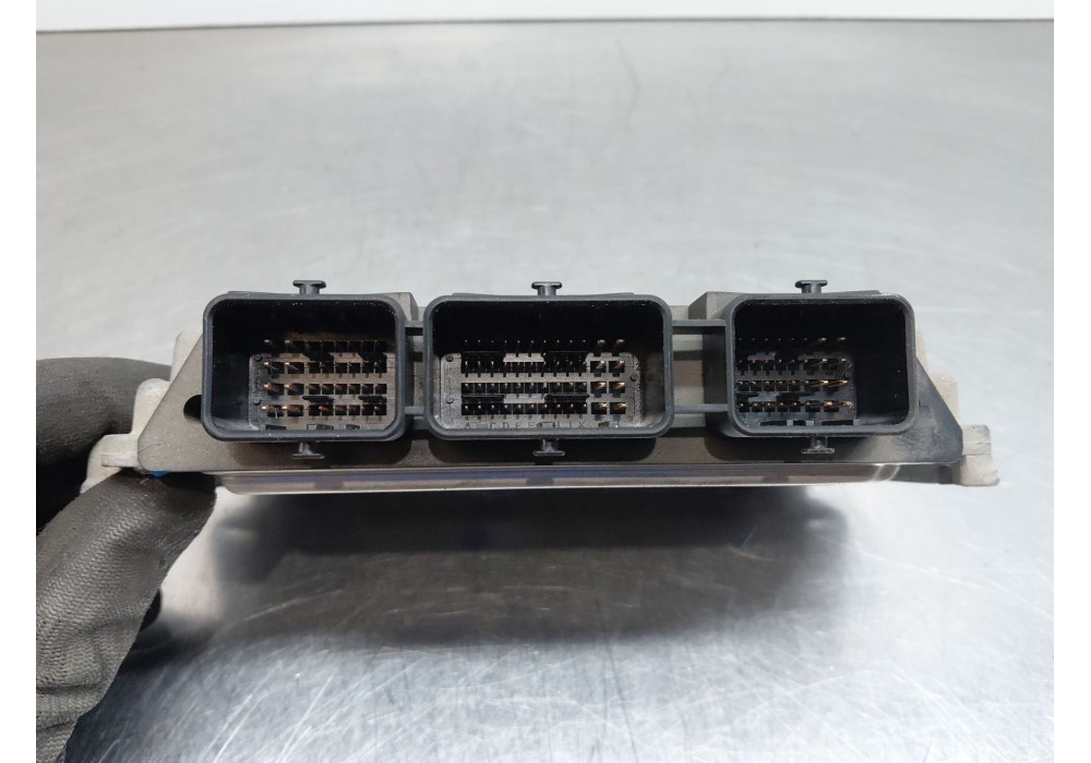Recambio de centralita motor uce para citroën c4 coupé (la_) 1.6 16v referencia OEM IAM 9657489480  