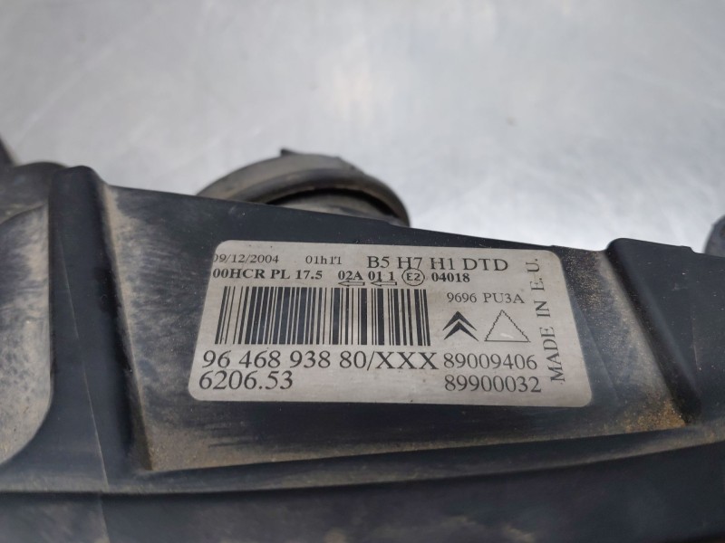 Recambio de faro derecho para citroën c4 coupé (la_) 1.6 16v referencia OEM IAM 6206L4 9646893880 
