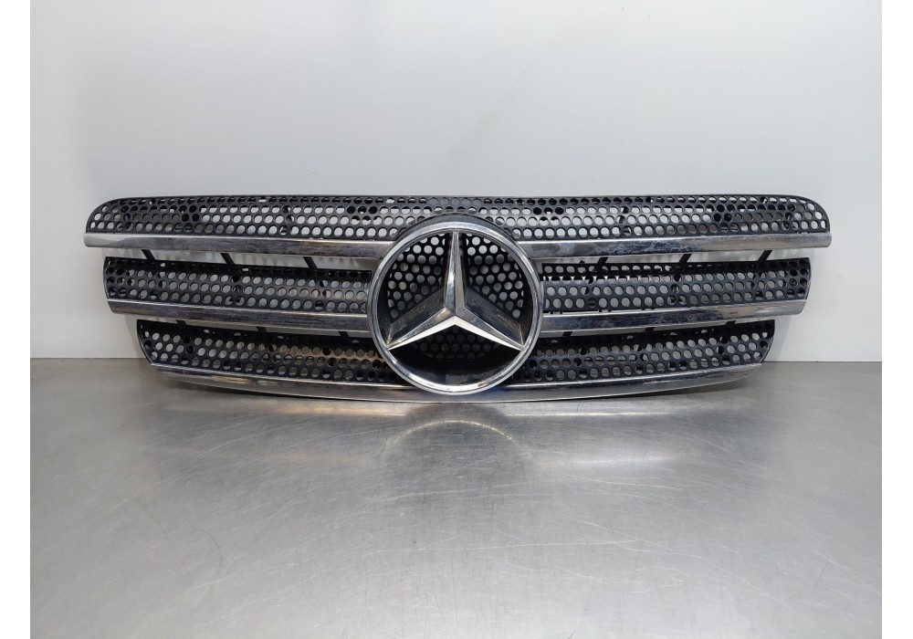 Recambio de rejilla delantera para mercedes-benz clase m (w163) ml 400 cdi (163.128) referencia OEM IAM A1638800185  