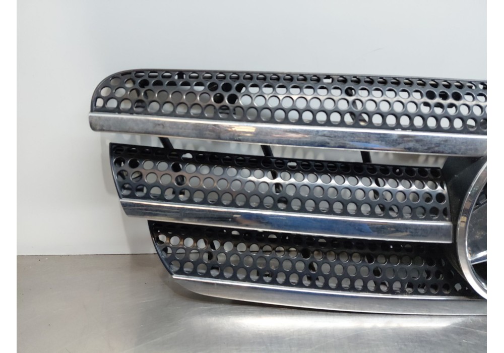 Recambio de rejilla delantera para mercedes-benz clase m (w163) ml 400 cdi (163.128) referencia OEM IAM A1638800185  